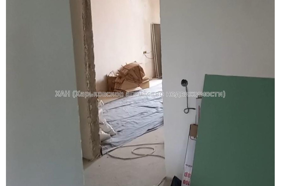 Продам квартиру, Ахсарова Энвера ул. , 3 кім., 67.30 м², без отделочных работ 