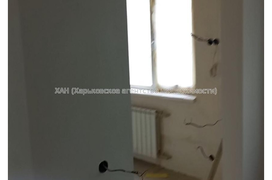 Продам квартиру, Ахсарова Энвера ул. , 3 кім., 67.30 м², без отделочных работ 