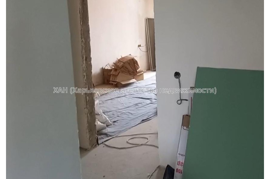 Продам квартиру, Ахсарова Энвера ул. , 3 кім., 67.30 м², без отделочных работ 
