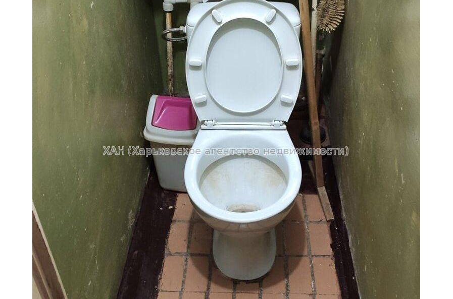Продам квартиру, Зерновой пер. , 2  ком., 55 м², советский ремонт 