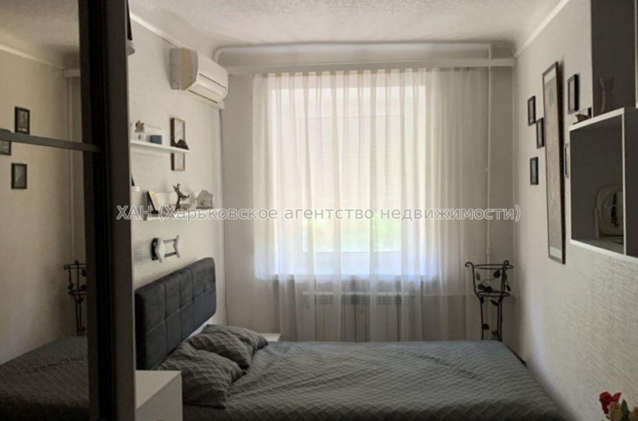 Продам квартиру, Защитников Неба ул. , 3  ком., 57.50 м², капитальный ремонт 