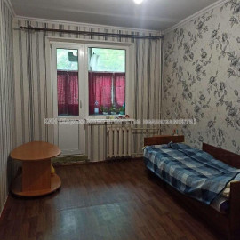 Продам квартиру, Аэрокосмический пр. , 3 кім., 62.60 м², косметический ремонт