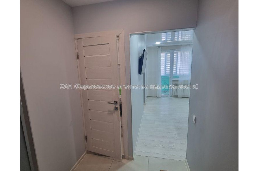 Продам квартиру, Натальи Ужвий ул. , 1 кім., 38 м², евроремонт 