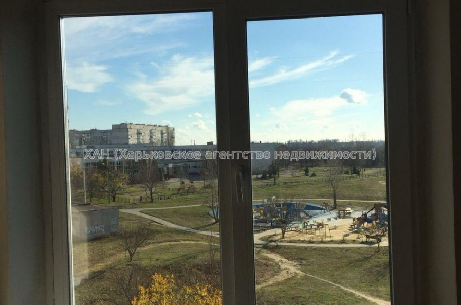 Продам квартиру, Большая Кольцевая ул. , 2 кім., 46 м², косметический ремонт 