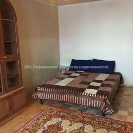 Продам квартиру, Большая Кольцевая ул. , 2 кім., 46 м², косметический ремонт