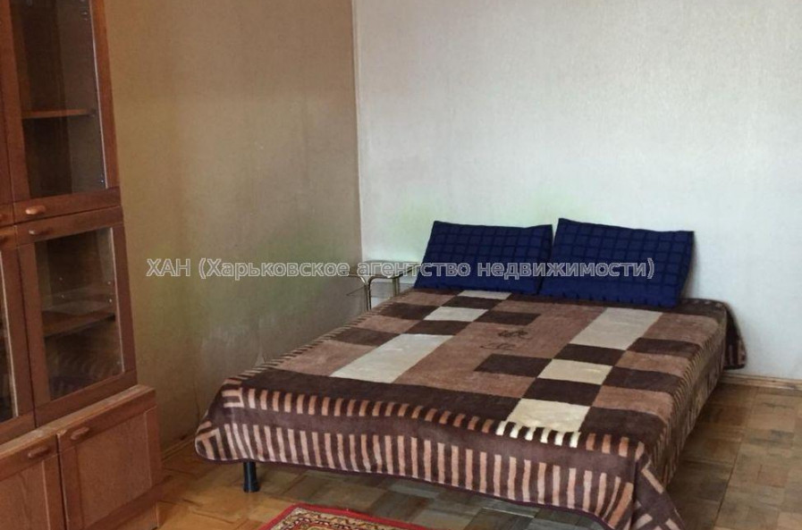 Продам квартиру, Большая Кольцевая ул. , 2 кім., 46 м², косметический ремонт 