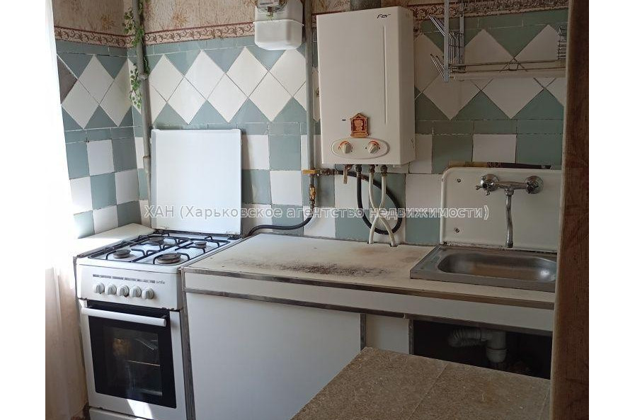 Продам квартиру, Астрономическая ул. , 2 кім., 45 м², советский ремонт 