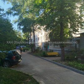 Продам квартиру, Астрономическая ул. , 2 кім., 45 м², советский ремонт
