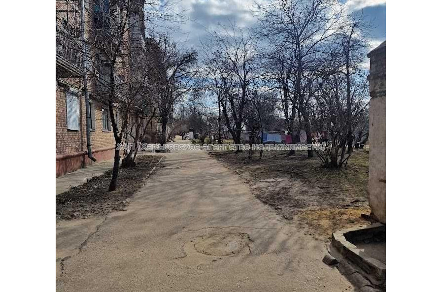 Продам квартиру, Аэрокосмический пр. , 2 кім., 45.10 м², советский ремонт 