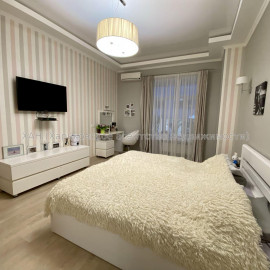 Сдам квартиру, Потебни ул. , 2  ком., 57 м², капитальный ремонт