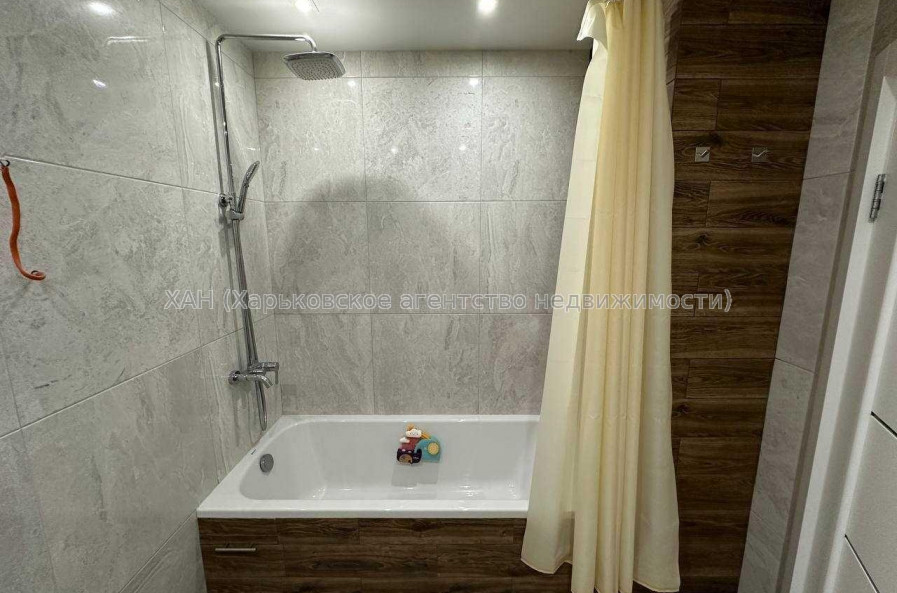 Продам квартиру, Мира ул. , 2 кім., 58 м², евроремонт 