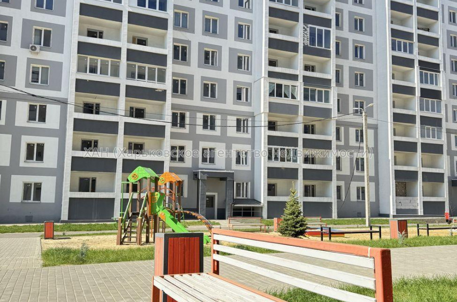 Продам квартиру, Полтавский Шлях ул. , 2  ком., 60.70 м², без внутренних работ 