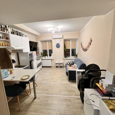 Продам квартиру, Большая Панасовская ул. , 1 кім., 24.30 м², евроремонт 