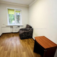 Продам квартиру, Защитников Неба ул. , 1  ком., 10.50 м², косметический ремонт 