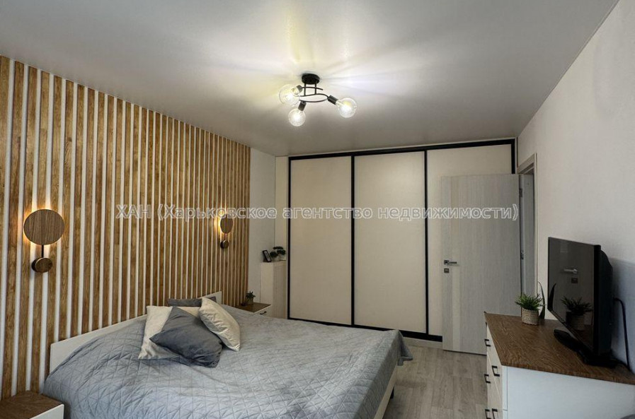 Продам квартиру, Непокоренных ул. , 3 кім., 62 м², капитальный ремонт 