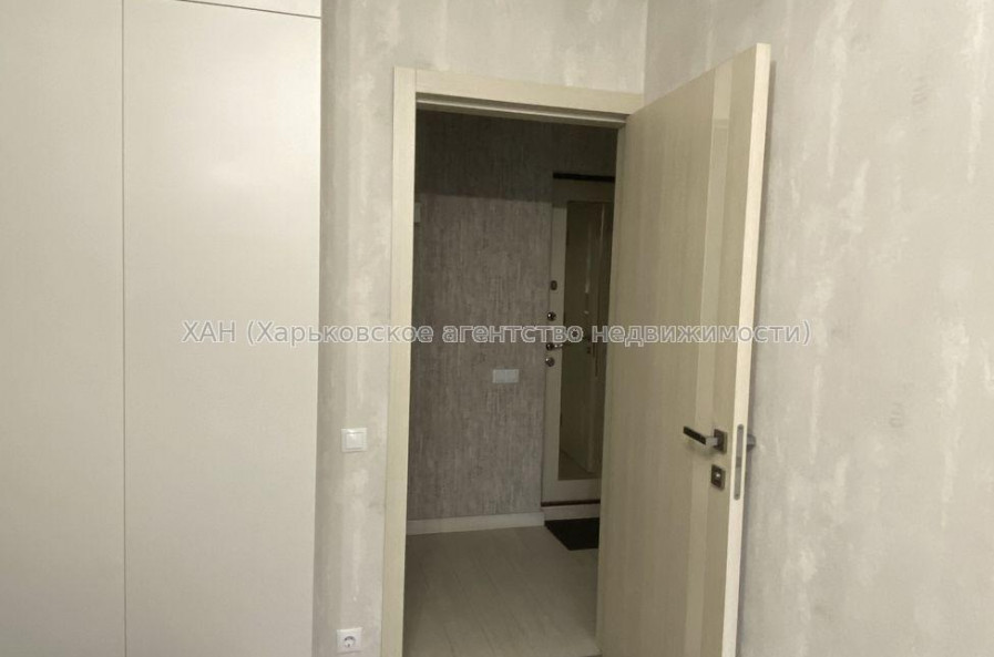 Продам квартиру, Непокоренных ул. , 3 кім., 62 м², капитальный ремонт 