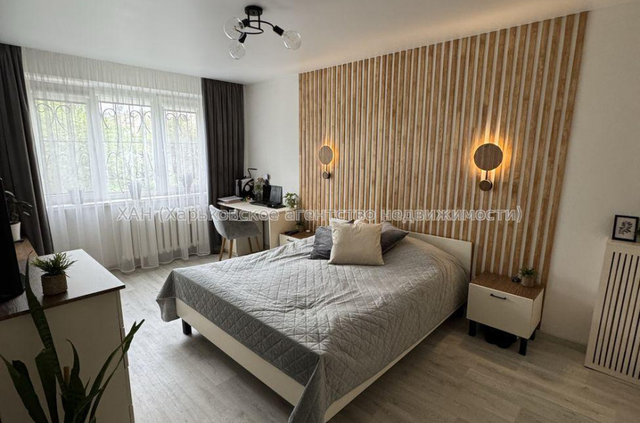 Продам квартиру, Непокоренных ул. , 3 кім., 62 м², капитальный ремонт 