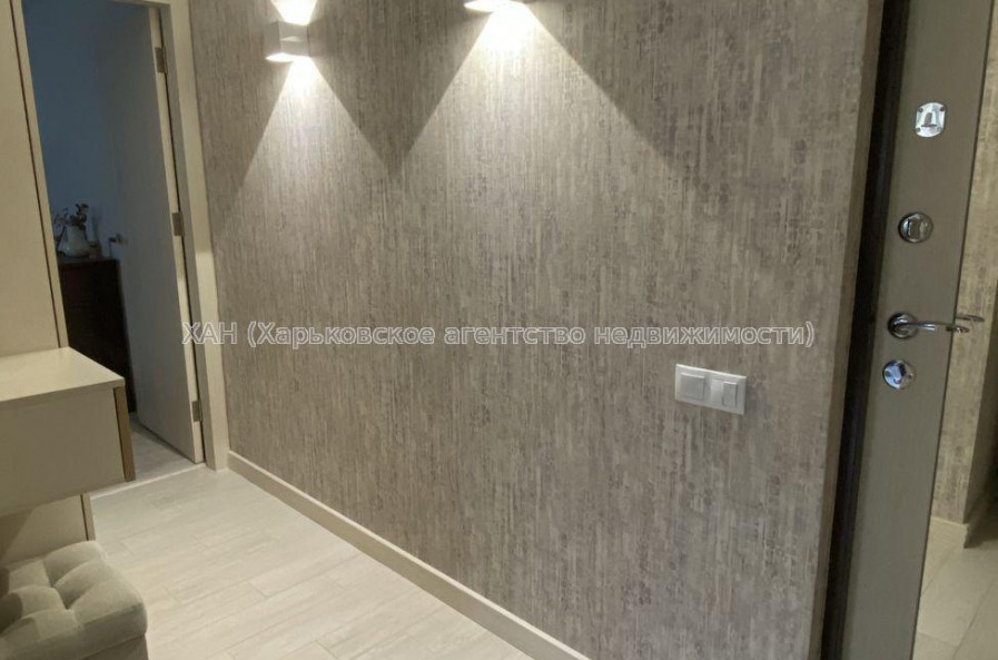 Продам квартиру, Непокоренных ул. , 3 кім., 62 м², капитальный ремонт 