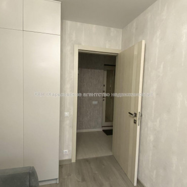 Продам квартиру, Непокоренных ул. , 3 кім., 62 м², капитальный ремонт 