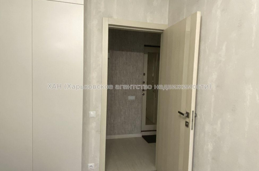 Продам квартиру, Непокоренных ул. , 3 кім., 62 м², капитальный ремонт 