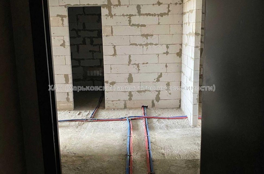 Продам квартиру, Гвардейцев Широнинцев ул. , 3 кім., 97.20 м², без внутренних работ 
