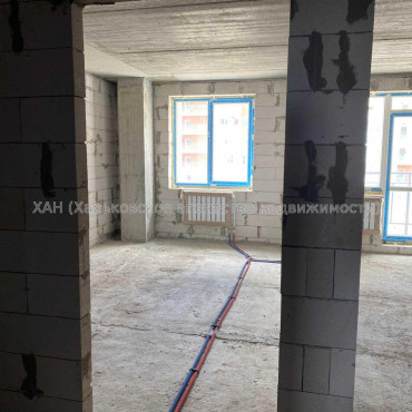 Продам квартиру, Гвардейцев Широнинцев ул. , 3 кім., 97.20 м², без внутренних работ 