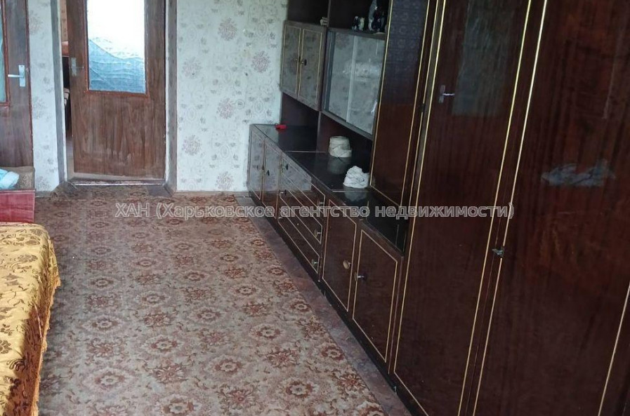 Продам квартиру, Генерала Момота ул. , 2 кім., 44 м², советский ремонт 