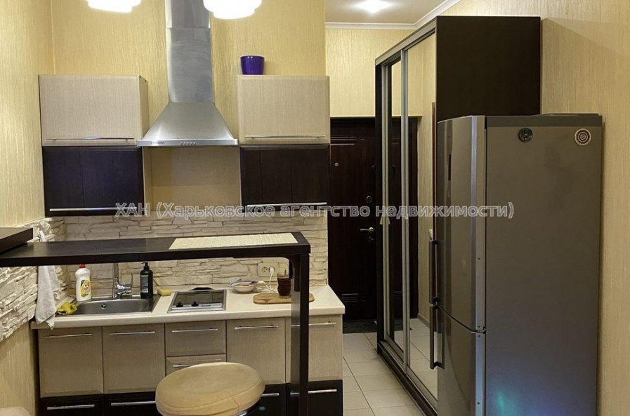 Продам квартиру, Большая Панасовская ул. , 1 кім., 18 м², евроремонт 