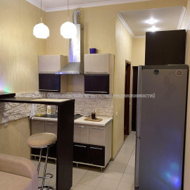 Продам квартиру, Большая Панасовская ул. , 1 кім., 18 м², евроремонт