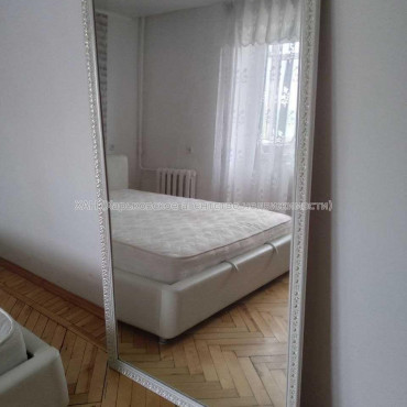 Продам квартиру, Отакара Яроша пер. , 2  ком., 44 м², капитальный ремонт 