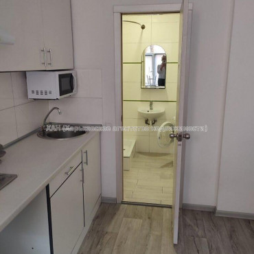Продам квартиру, Вознесенская ул. , 1 кім., 24.50 м², евроремонт 