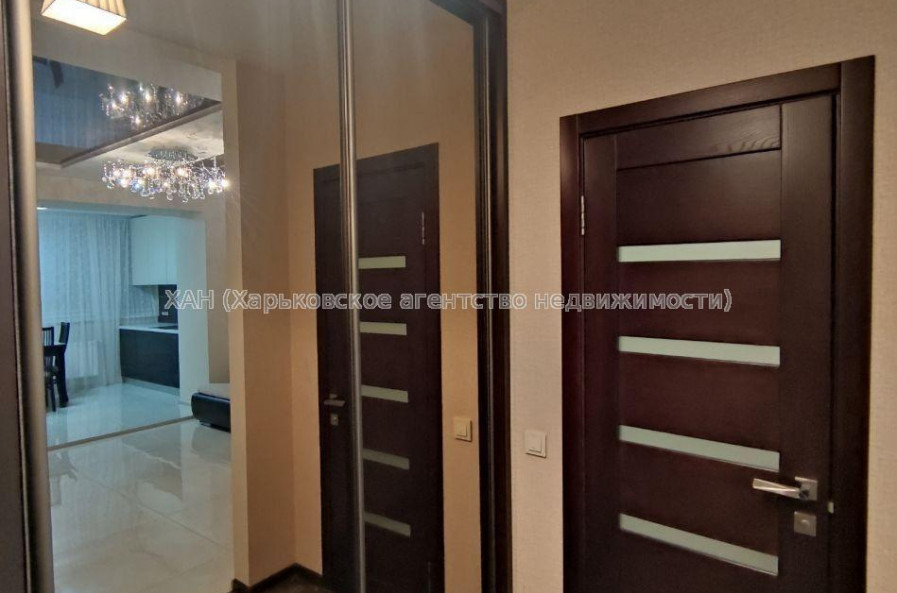 Продам квартиру, Залесская ул. , 2  ком., 60 м², евроремонт 
