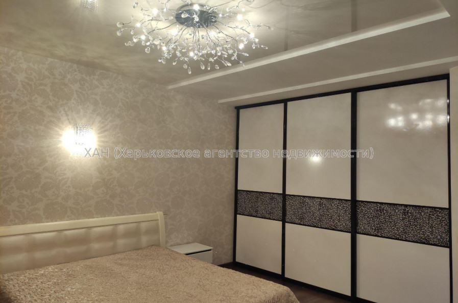 Продам квартиру, Залесская ул. , 2  ком., 60 м², евроремонт 