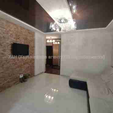 Продам квартиру, Залесская ул. , 2  ком., 60 м², евроремонт 