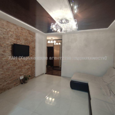 Продам квартиру, Залесская ул. , 2 кім., 60 м², евроремонт 