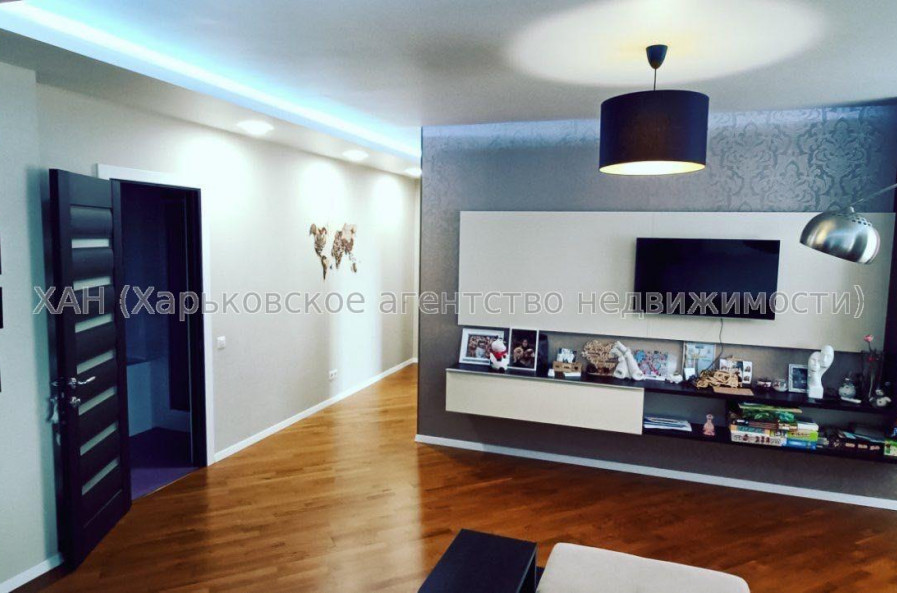 Продам квартиру, Сухумская ул. , 3  ком., 100 м², авторский дизайн 
