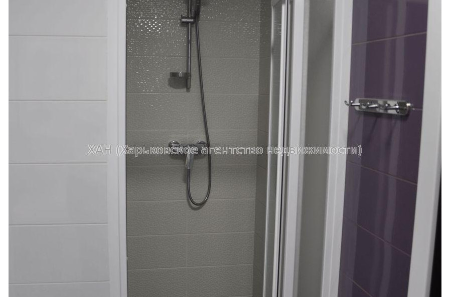 Продам квартиру, Сухумская ул. , 3  ком., 100 м², авторский дизайн 