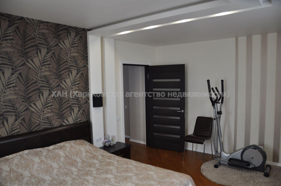Продам квартиру, Сухумская ул. , 3  ком., 100 м², авторский дизайн 