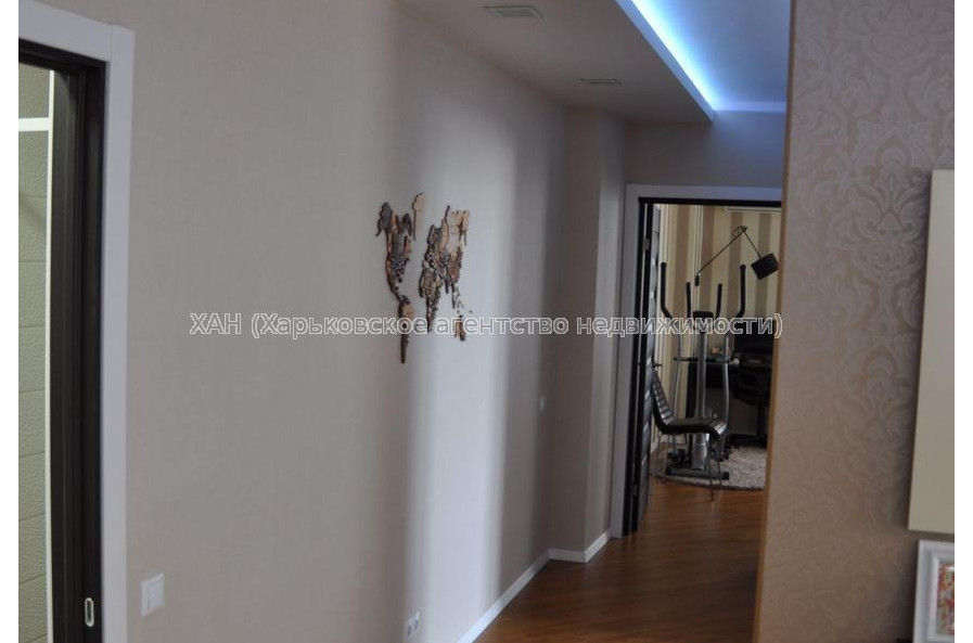 Продам квартиру, Сухумская ул. , 3  ком., 100 м², авторский дизайн 