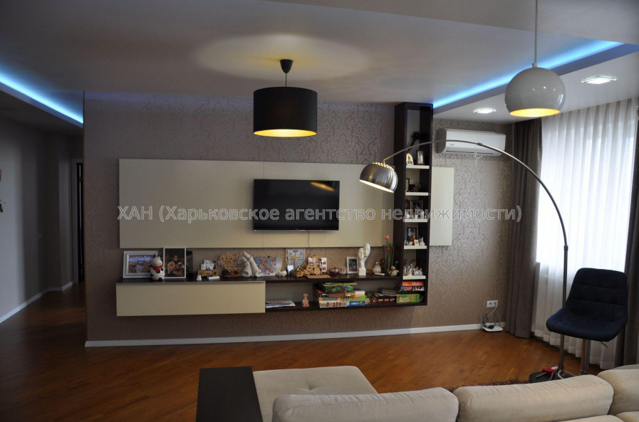 Продам квартиру, Сухумская ул. , 3  ком., 100 м², авторский дизайн 
