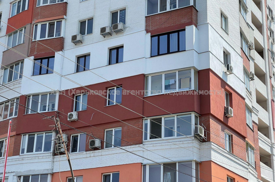 Продам квартиру, Сухумская ул. , 3  ком., 100 м², авторский дизайн 