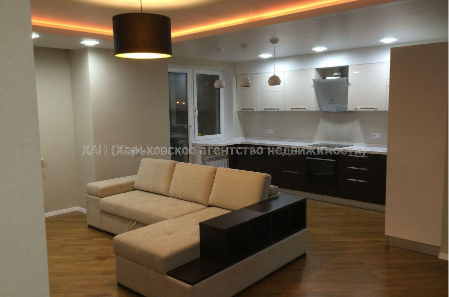 Продам квартиру, Сухумская ул. , 3  ком., 100 м², авторский дизайн 