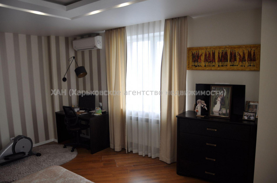 Продам квартиру, Сухумская ул. , 3  ком., 100 м², авторский дизайн 