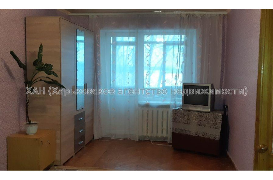 Продам квартиру, 12 Апреля ул. , 26 , 1  ком., 33 м², советский ремонт 