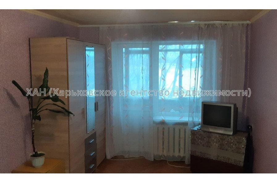 Продам квартиру, 12 Апреля ул. , 26 , 1  ком., 33 м², советский ремонт 