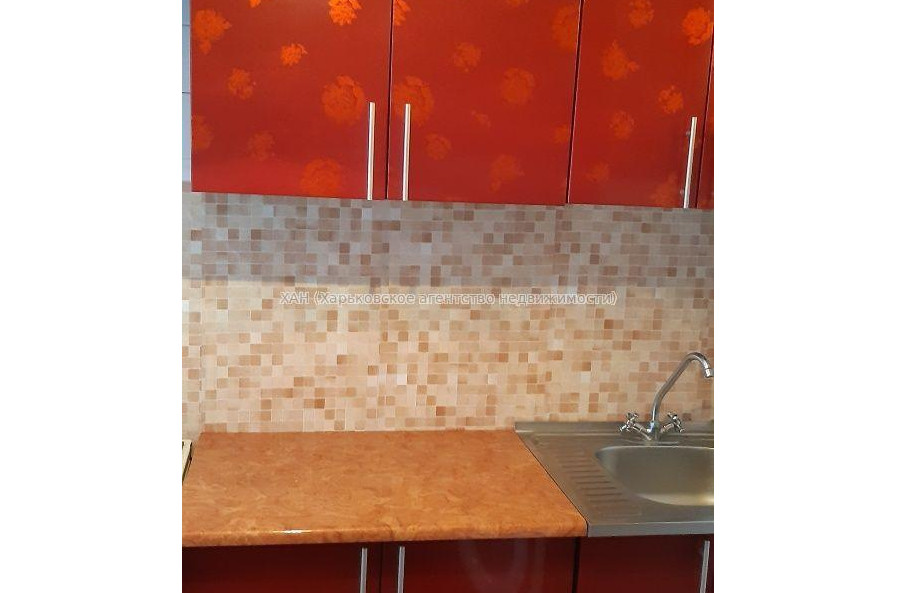 Продам квартиру, 12 Апреля ул. , 26 , 1  ком., 33 м², советский ремонт 