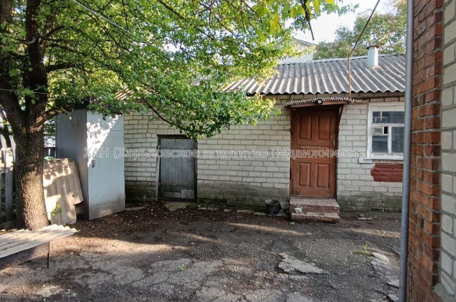 Продам будинок, Большая Жихарская ул. , 81 м², 10 соток, советский ремонт 