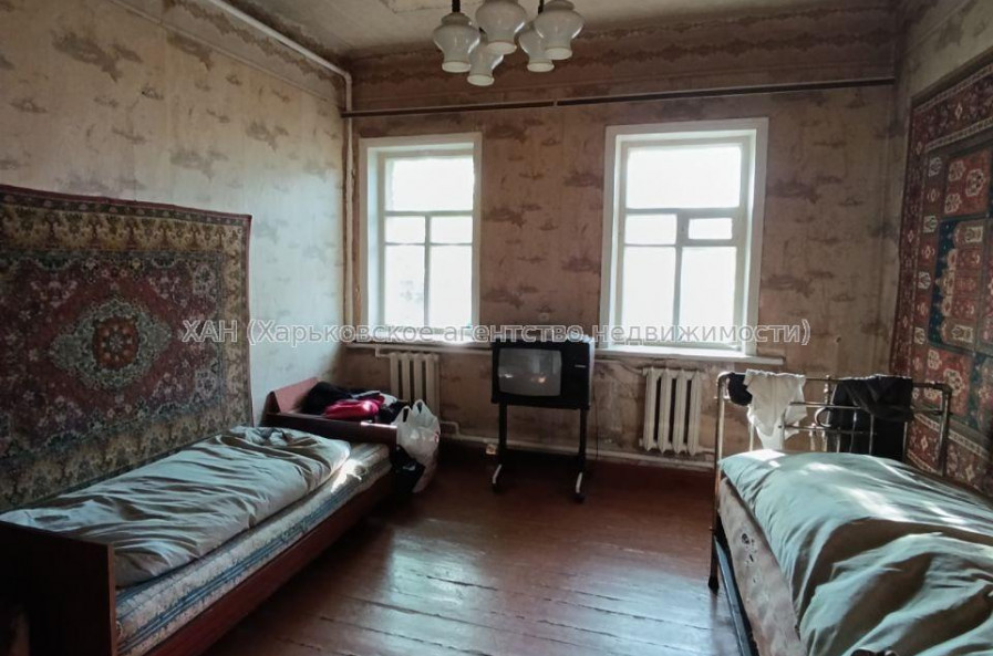 Продам будинок, Большая Жихарская ул. , 81 м², 10 соток, советский ремонт 