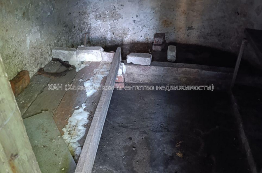 Продам будинок, Большая Жихарская ул. , 81 м², 10 соток, советский ремонт 