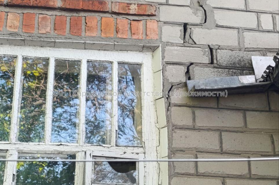 Продам будинок, Большая Жихарская ул. , 81 м², 10 соток, советский ремонт 